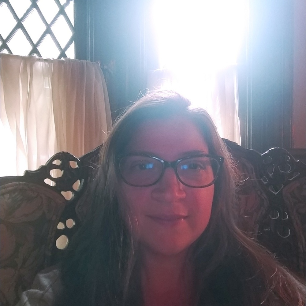 Meet your Posher, Lauren